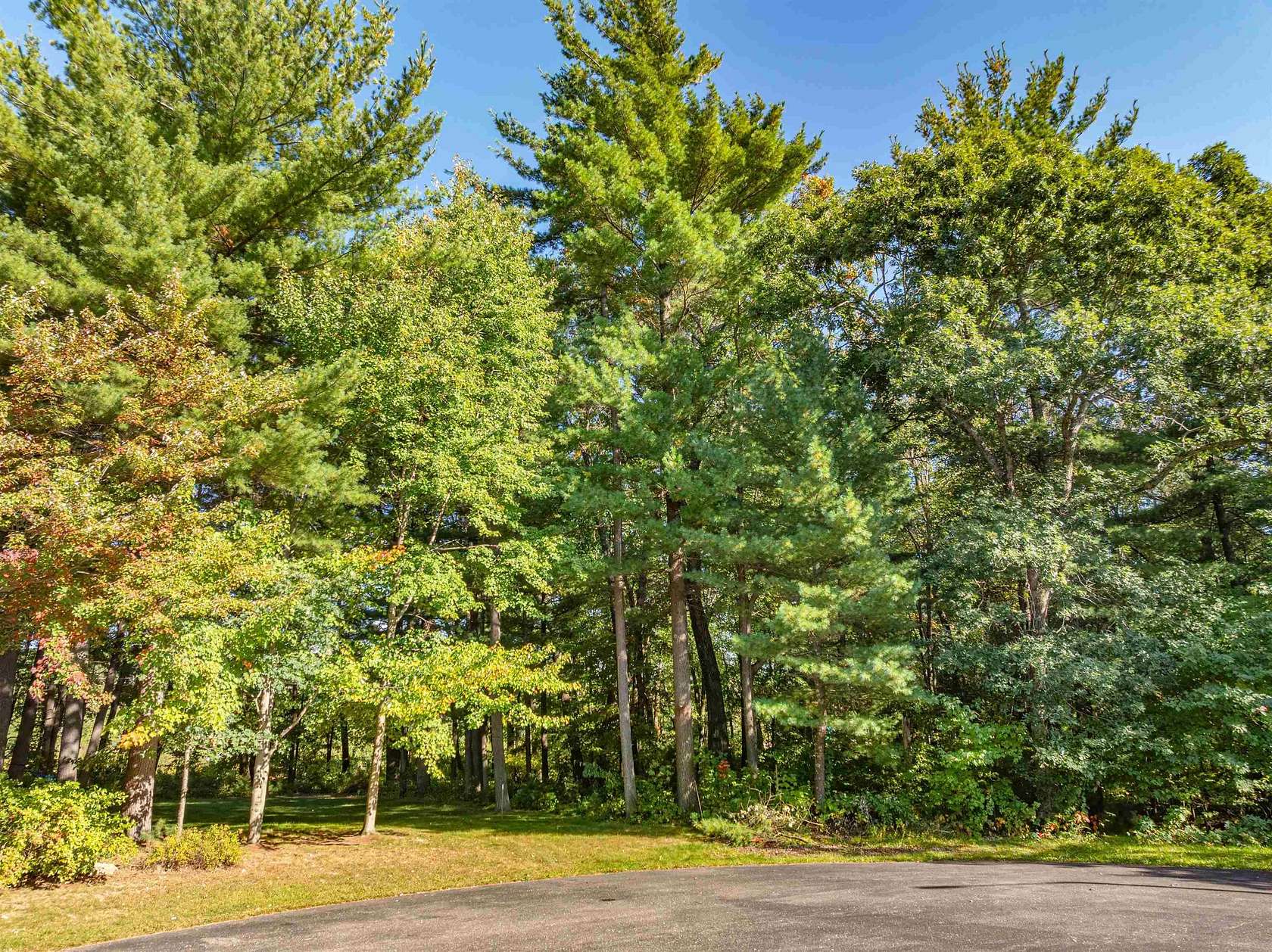 0.33 Acres of Residential Land for Sale in Wisconsin Dells, Wisconsin