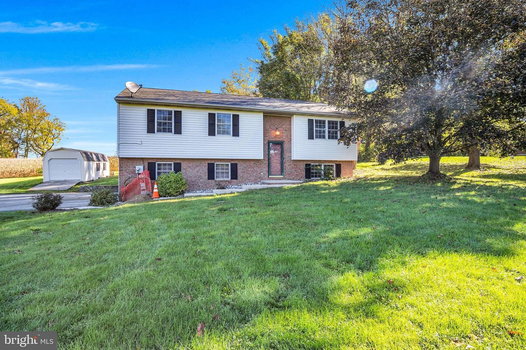 1.72 Acres of Land with Home for Sale in Elizabethtown, Pennsylvania