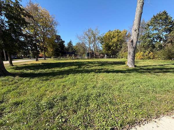 0.43 Acres of Residential Land for Sale in Fox River Grove, Illinois