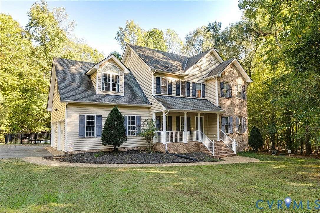 1.7 Acres of Land with Home for Sale in Chesterfield, Virginia