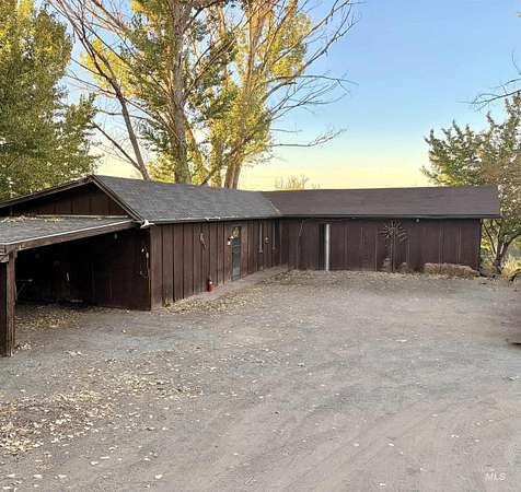 1.79 Acres of Land with Home for Sale in Buhl, Idaho