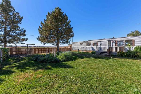 2.59 Acres of Land with Home for Sale in Jerome, Idaho