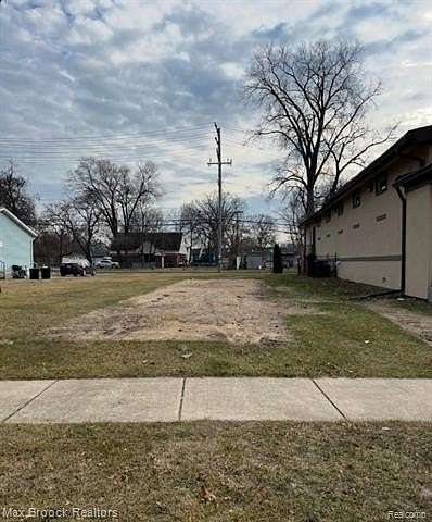 0.12 Acres of Mixed-Use Land for Sale in Royal Oak, Michigan