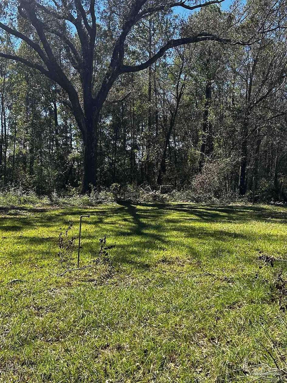 5 Acres of Land for Sale in Milton, Florida