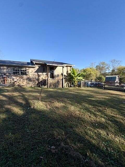 4.1 Acres of Land with Home for Sale in Whitwell, Tennessee