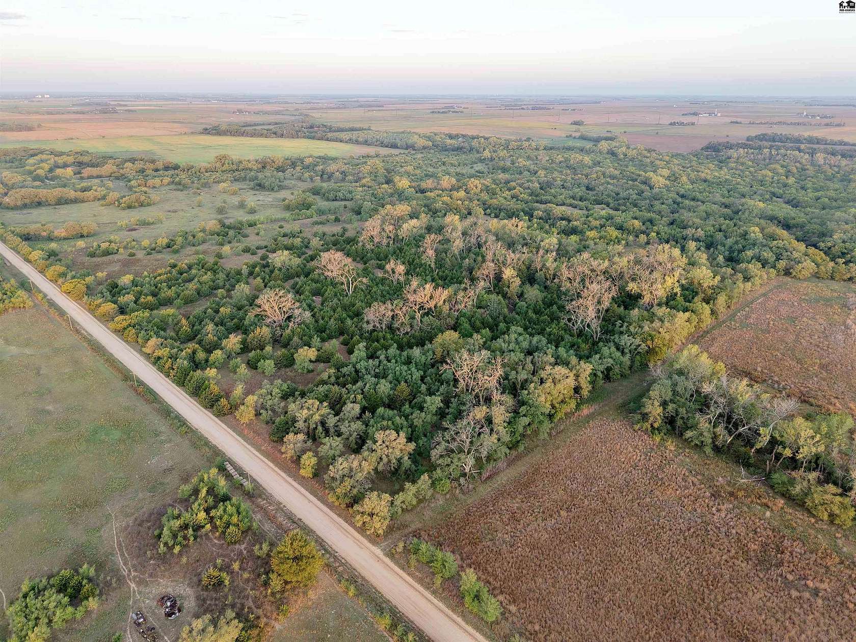 39 Acres of Land for Sale in Buhler, Kansas