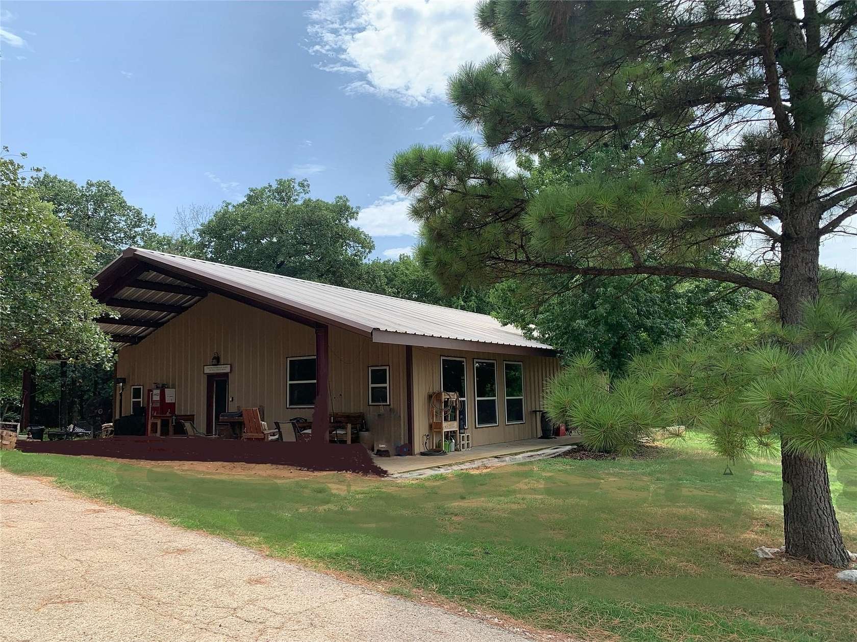 11.6 Acres of Land with Home for Lease in Cross Roads, Texas