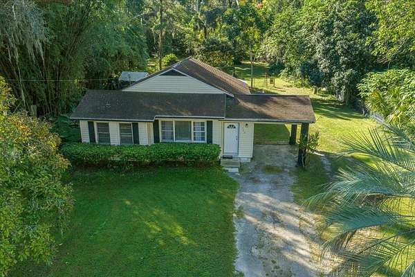 2.14 Acres of Improved Mixed-Use Land for Sale in Ocala, Florida