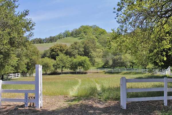 18.3 Acres of Land for Sale in Los Gatos, California