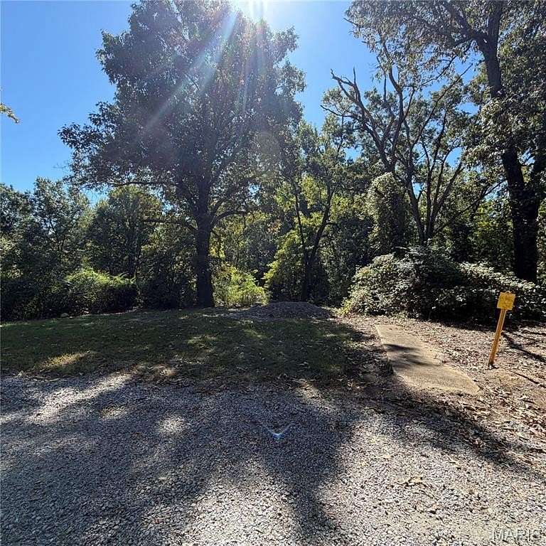 0.32 Acres of Residential Land for Sale in Poplar Bluff, Missouri