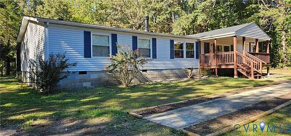 3.64 Acres of Land with Home for Sale in Amelia Court House, Virginia