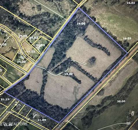 40 Acres of Land for Sale in Pikeville, Tennessee