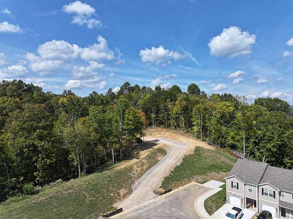 12 Acres of Land for Sale in Kodak, Tennessee