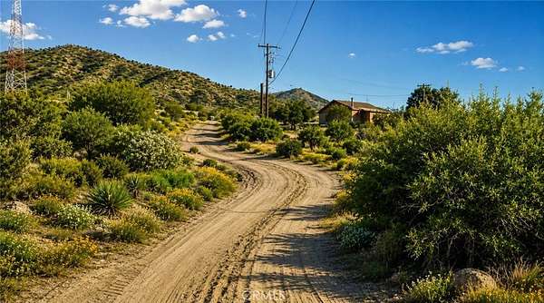 25 Acres of Recreational & Residential Land for Sale in Morongo Valley, California