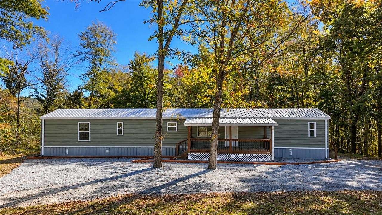 1.79 Acres of Land with Home for Sale in Edmonton, Kentucky