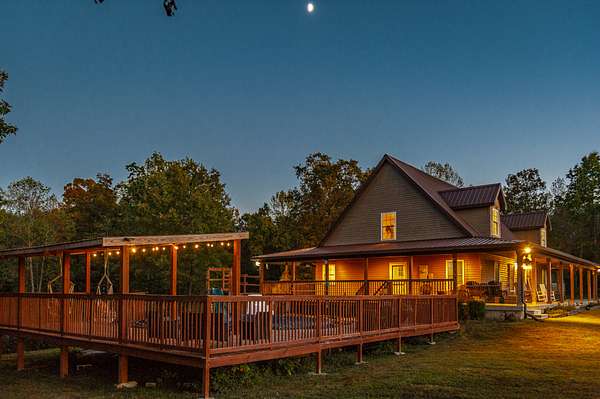 11.6 Acres of Land with Home for Sale in Westmoreland, Tennessee