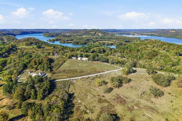31.3 Acres of Land for Sale in Elmwood, Tennessee