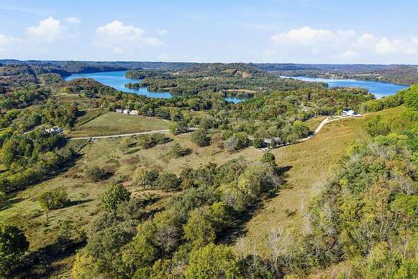 31.3 Acres of Land for Sale in Elmwood, Tennessee