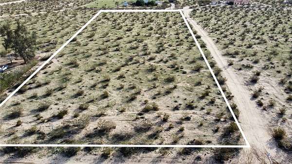 2.5 Acres of Land for Sale in Joshua Tree, California