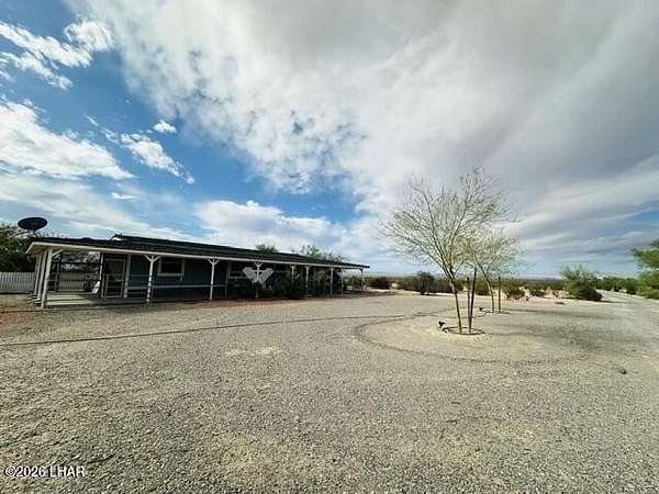 39 Acres of Land with Home for Sale in Bouse, Arizona