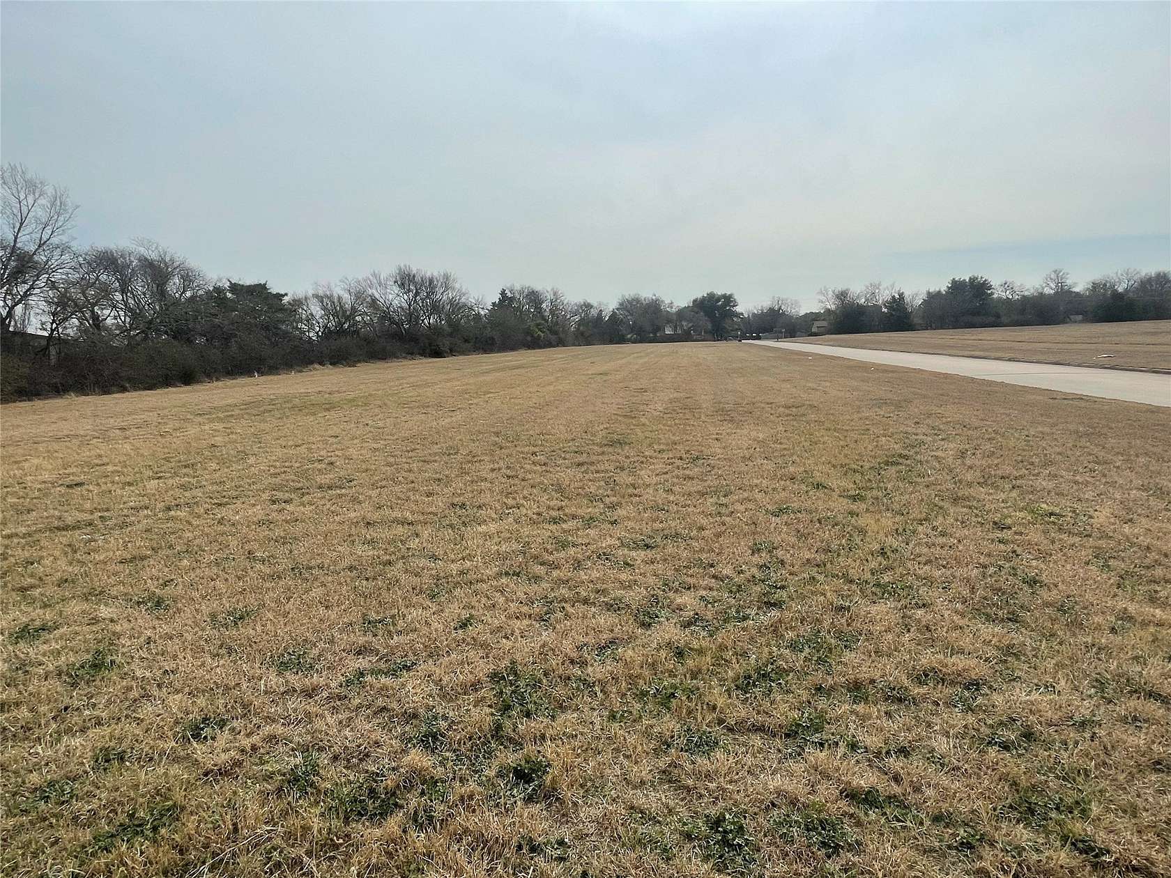 1.61 Acres of Mixed-Use Land for Sale in Ennis, Texas