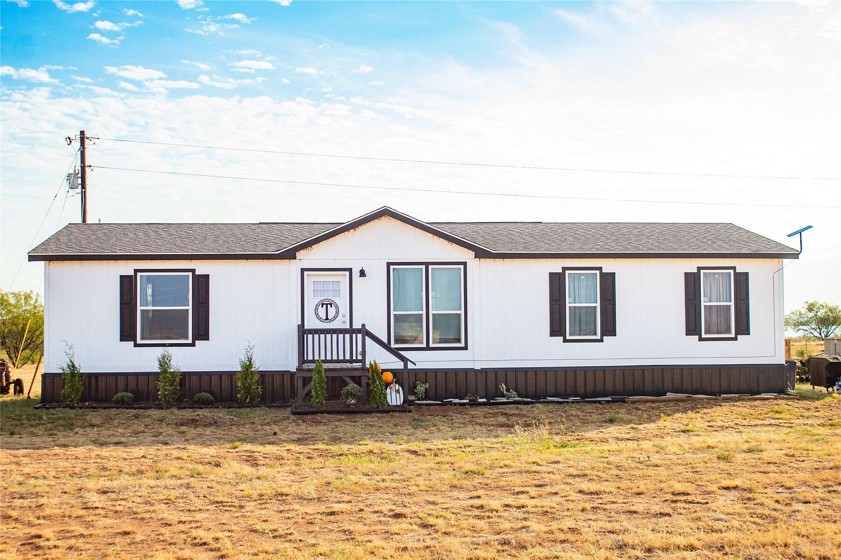 9.56 Acres of Land with Home for Sale in Haskell, Texas