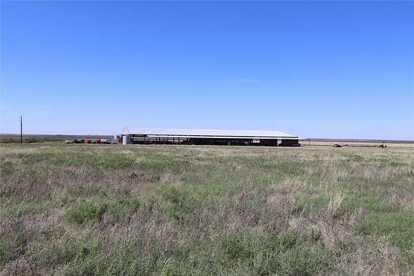 250 Acres of Land for Sale in Henrietta, Texas