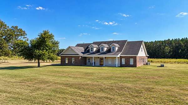 60 Acres of Recreational Land with Home for Sale in Grenada, Mississippi