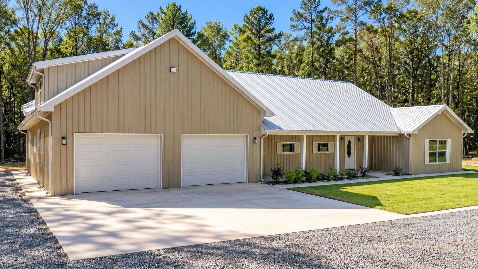13.5 Acres of Recreational Land with Home for Sale in Atlanta, Texas