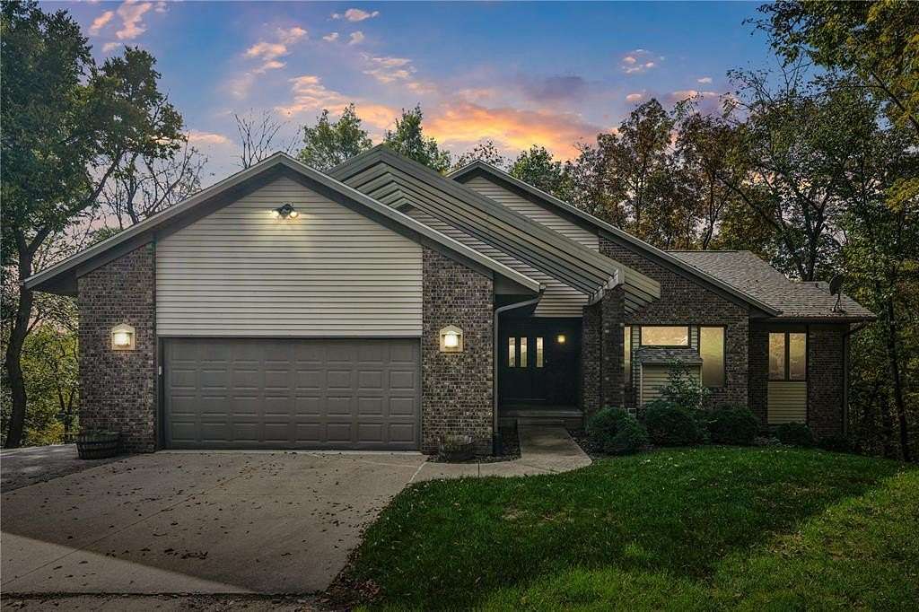 2.56 Acres of Land with Home for Sale in Solon, Iowa