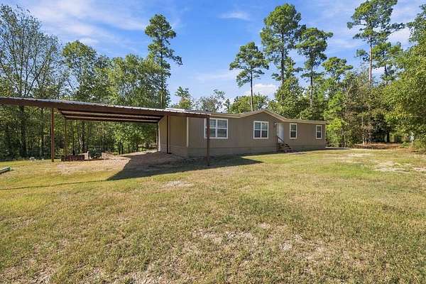 11 Acres of Land with Home for Sale in Garrison, Texas