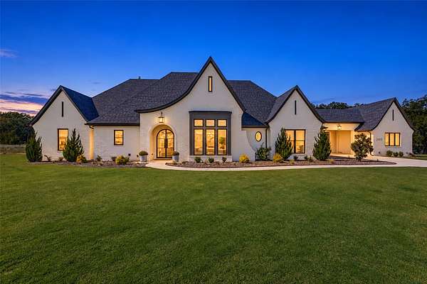 2 Acres of Land with Home for Sale in Aledo, Texas