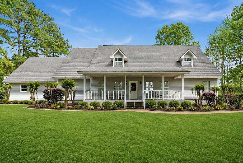 3.82 Acres of Land with Home for Sale in Tifton, Georgia