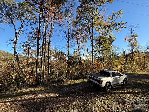 1 Acre of Residential Land for Sale in Burnsville, North Carolina