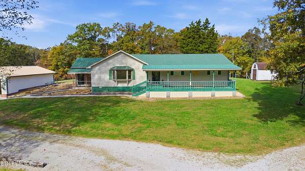 18 Acres of Land with Home for Sale in Oakdale, Tennessee