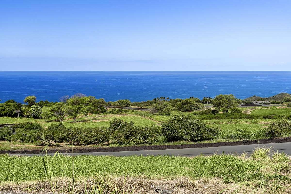 1.8 Acres of Residential Land for Sale in Kealakekua, Hawaii