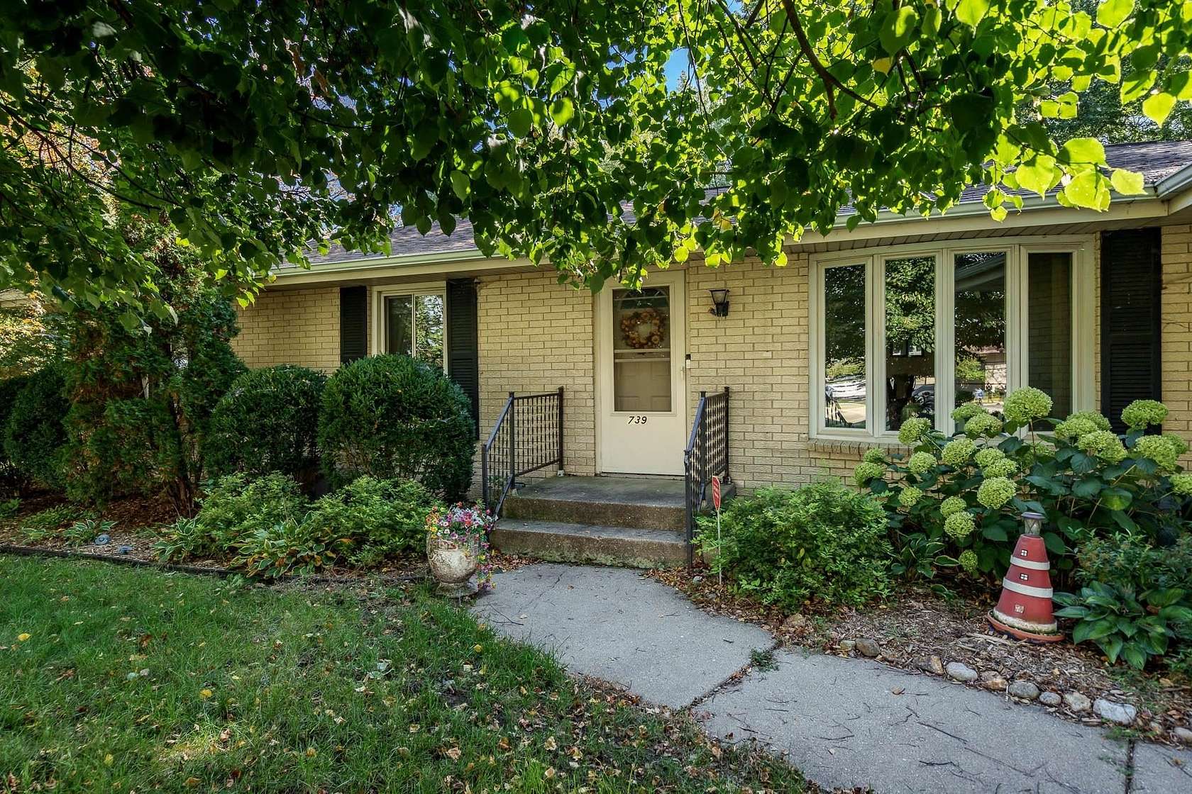 1.9 Acres of Land with Home for Sale in Machesney Park, Illinois