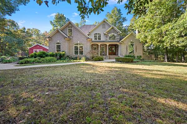 16 Acres of Land with Home for Sale in Murfreesboro, Tennessee