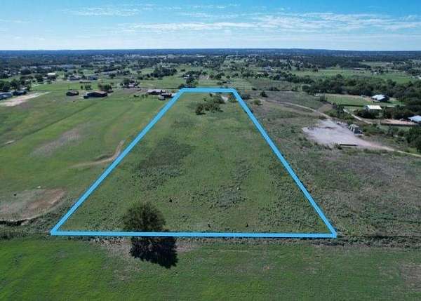 10 Acres of Land for Sale in Springtown, Texas