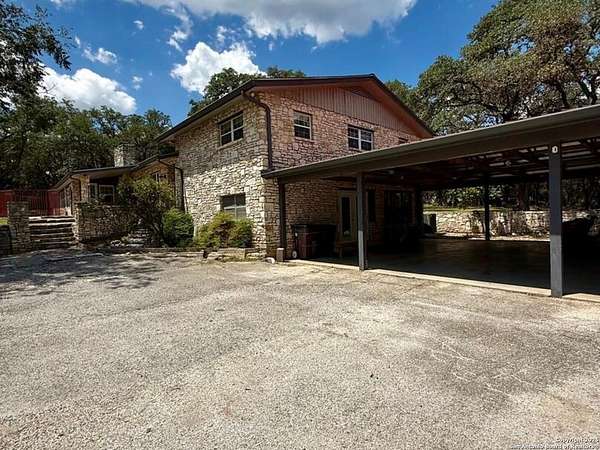 2 Acres of Land with Home for Lease in Boerne, Texas