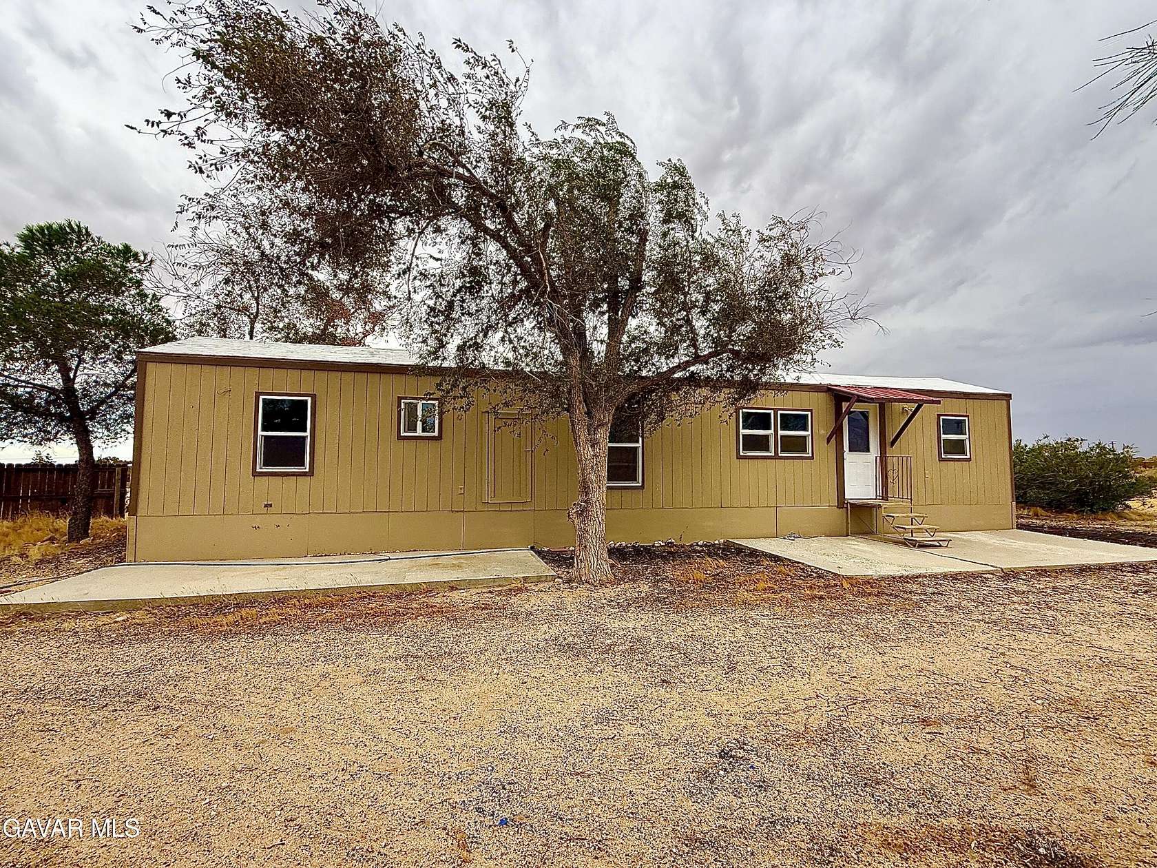 2.79 Acres of Land with Home for Sale in Mojave, California