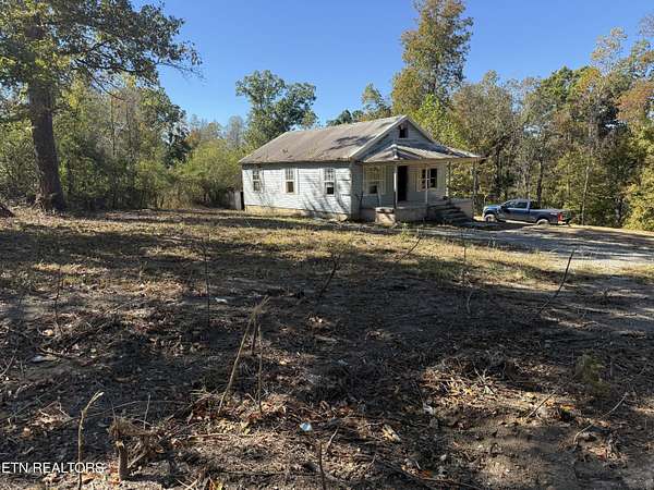 2.5 Acres of Land with Home for Sale in La Follette, Tennessee