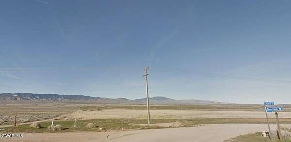 24 Acres of Land for Sale in Lancaster, California