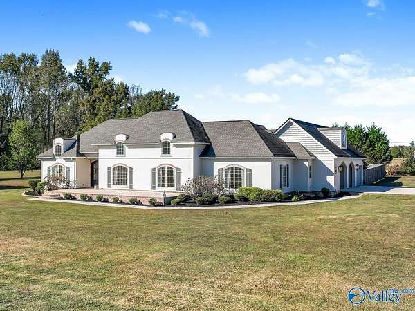 3 Acres of Land with Home for Sale in Decatur, Alabama
