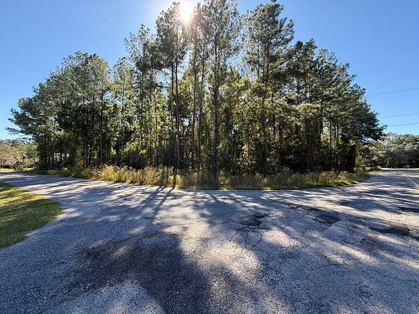 0.5 Acres of Residential Land for Sale in Lake City, Florida