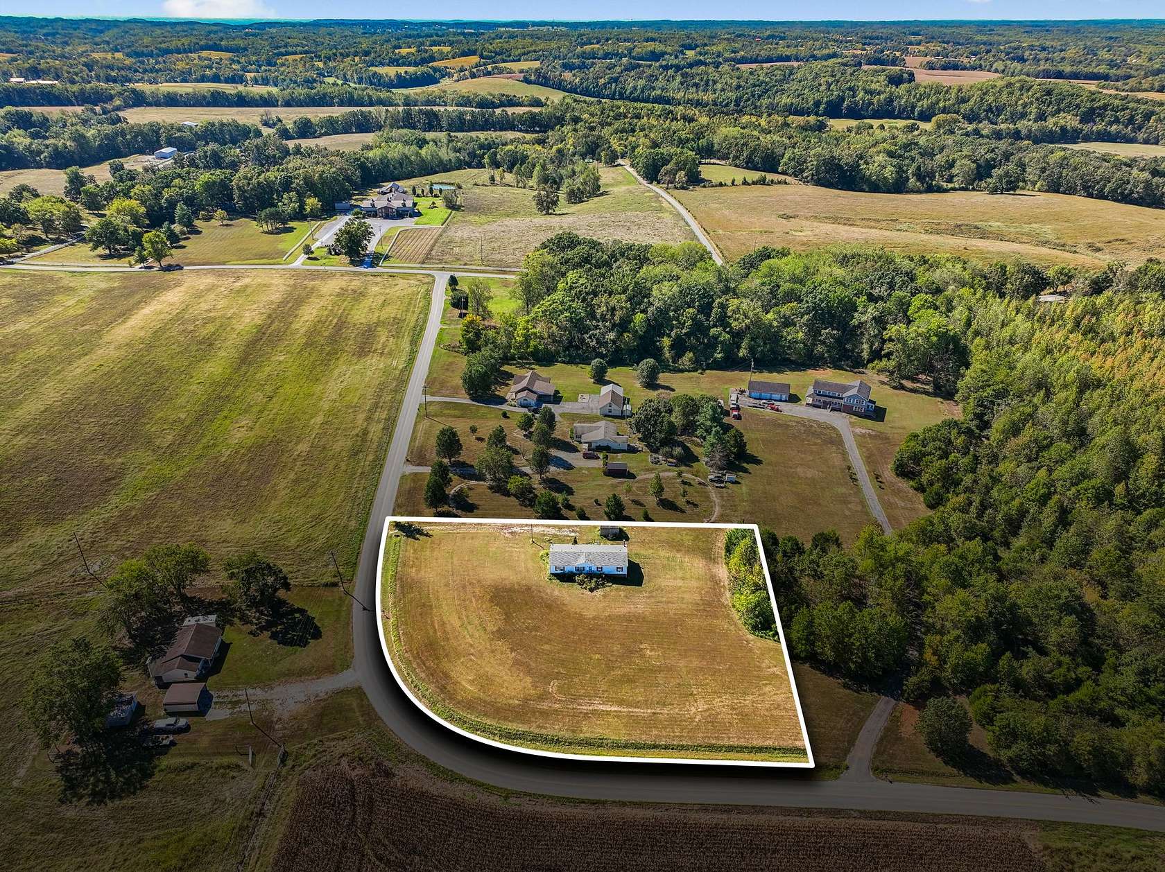 1.58 Acres of Residential Land for Sale in Portland, Tennessee