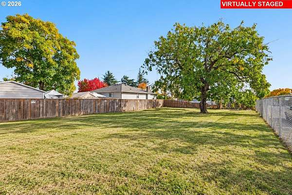 0.16 Acres of Commercial Land for Sale in Portland, Oregon