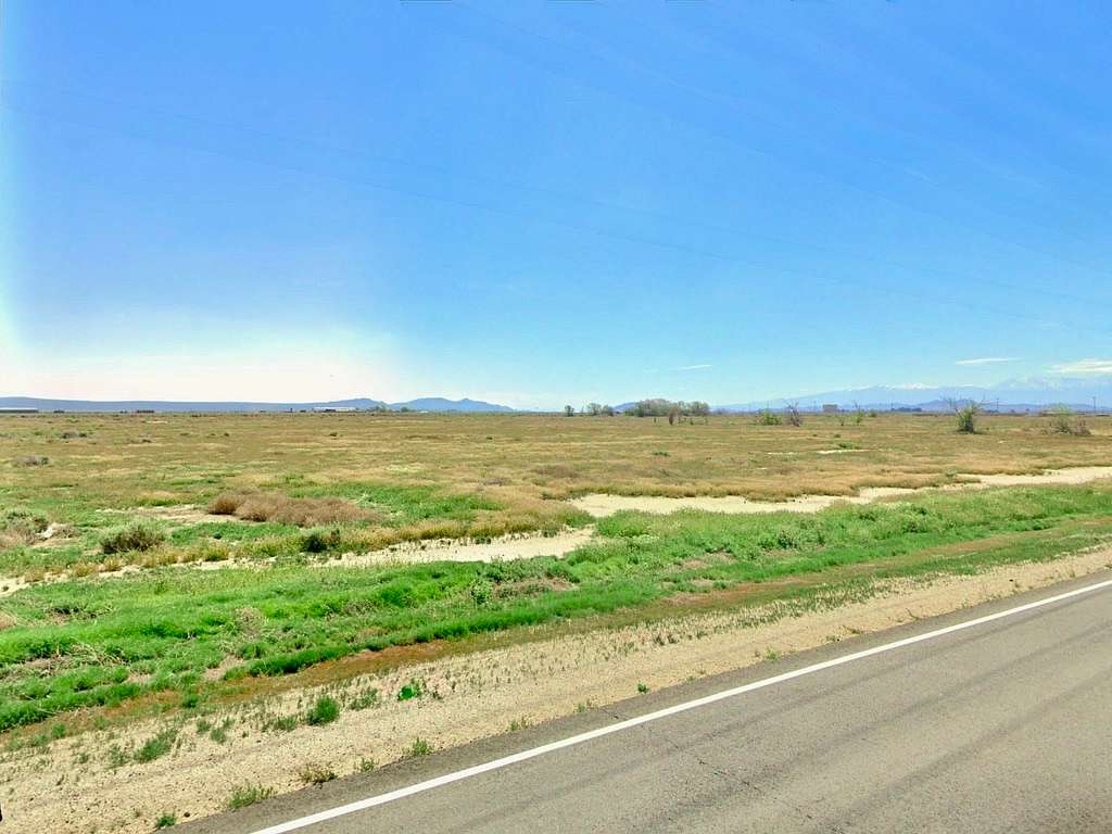 5 Acres of Land for Sale in Lancaster, California