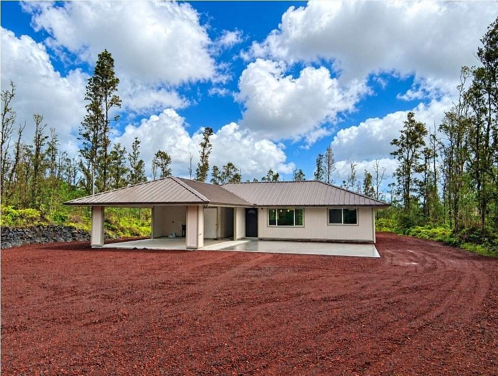 2 Acres of Land with Home for Sale in Mountain View, Hawaii