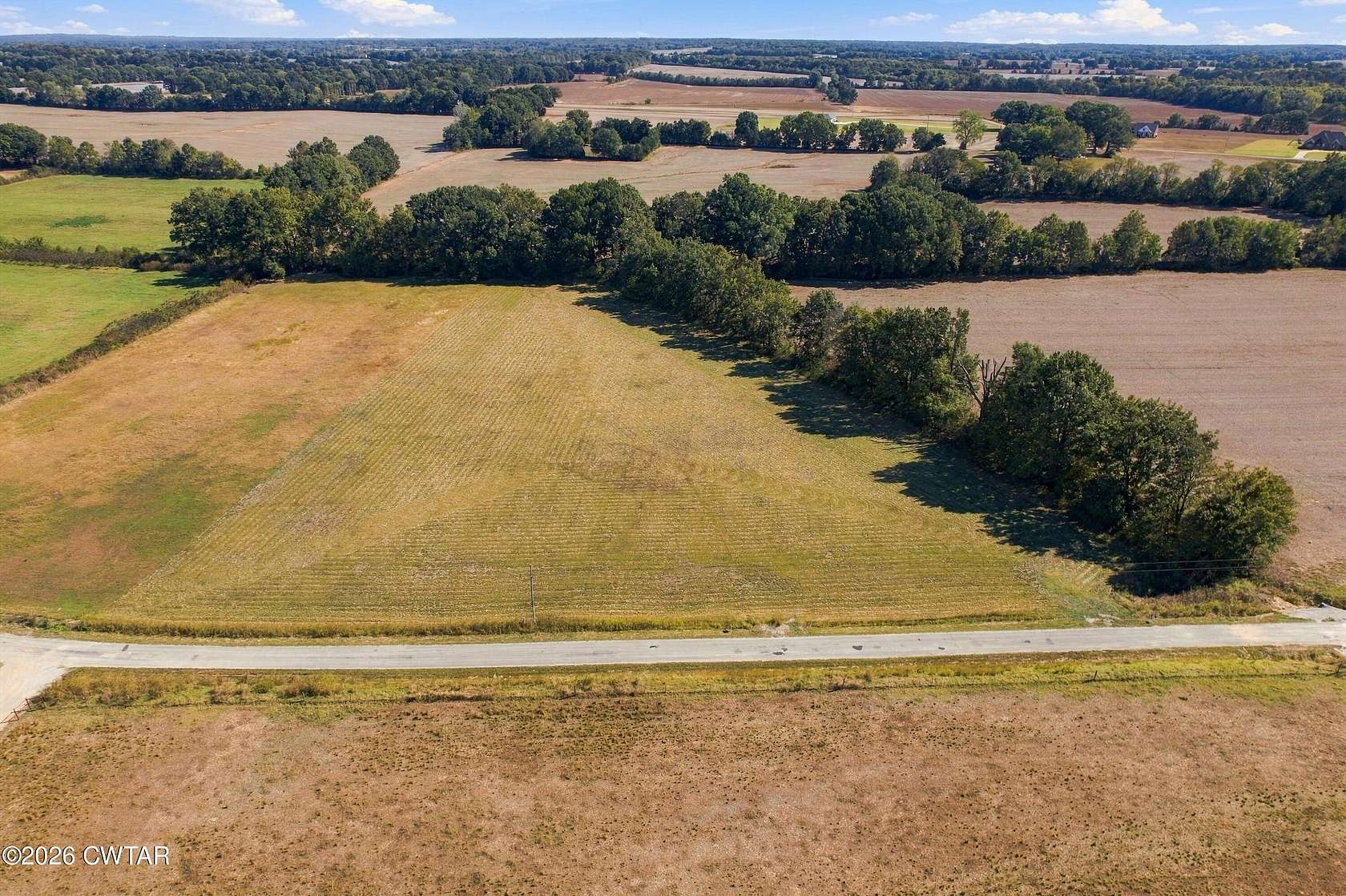 5 Acres of Residential Land for Sale in Alamo, Tennessee